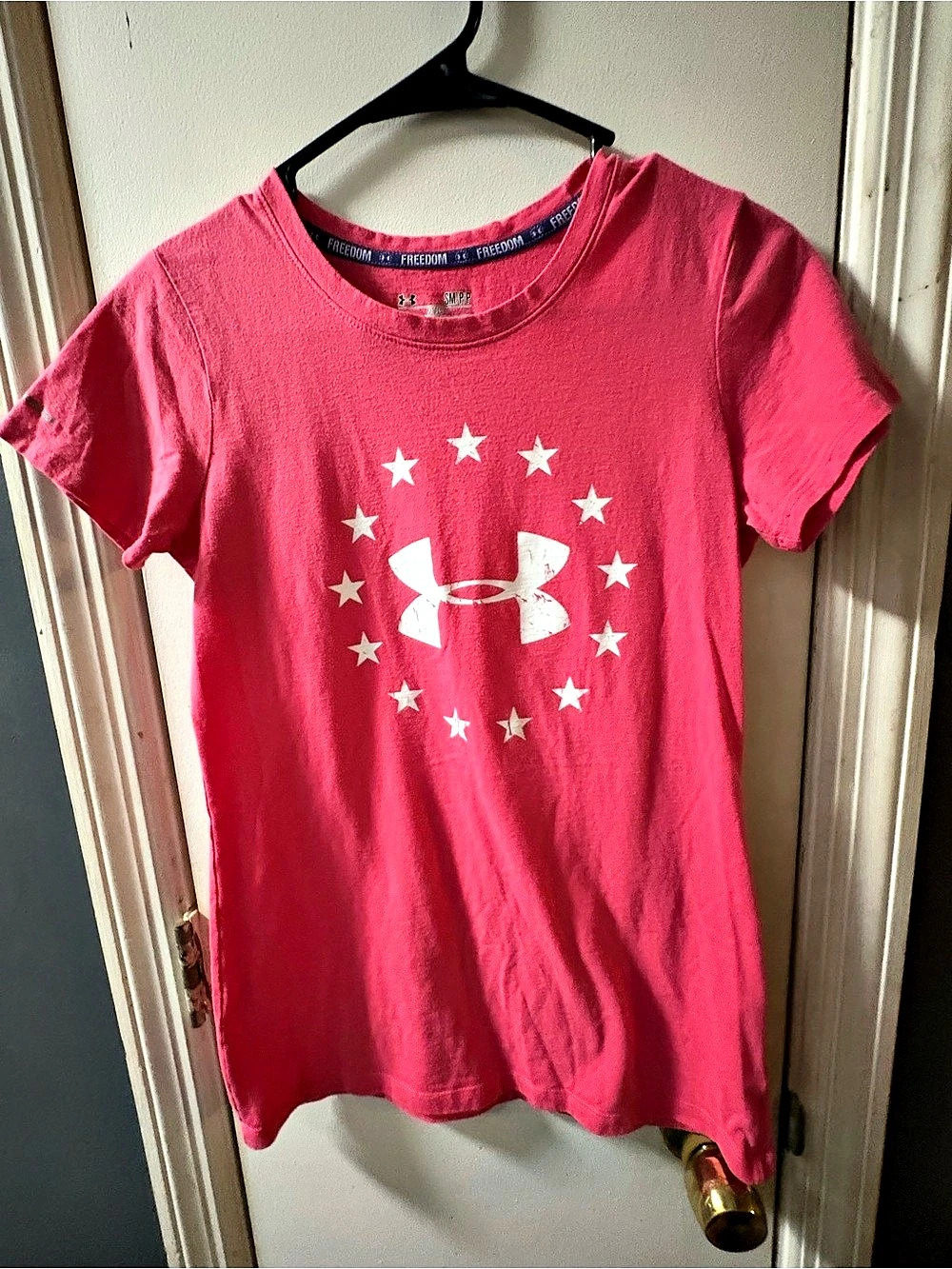Under Armour Freedom Pink Athletic Tee size small
